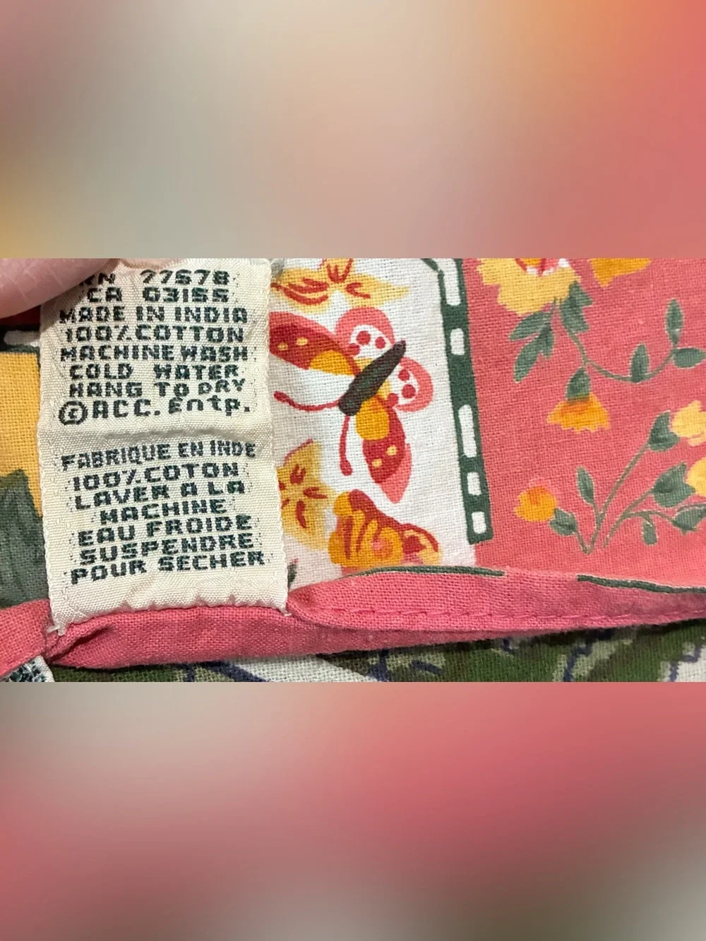 Vintage ‘93 April Cornell 36x34” Tablecloth. This vintage fabric is the 